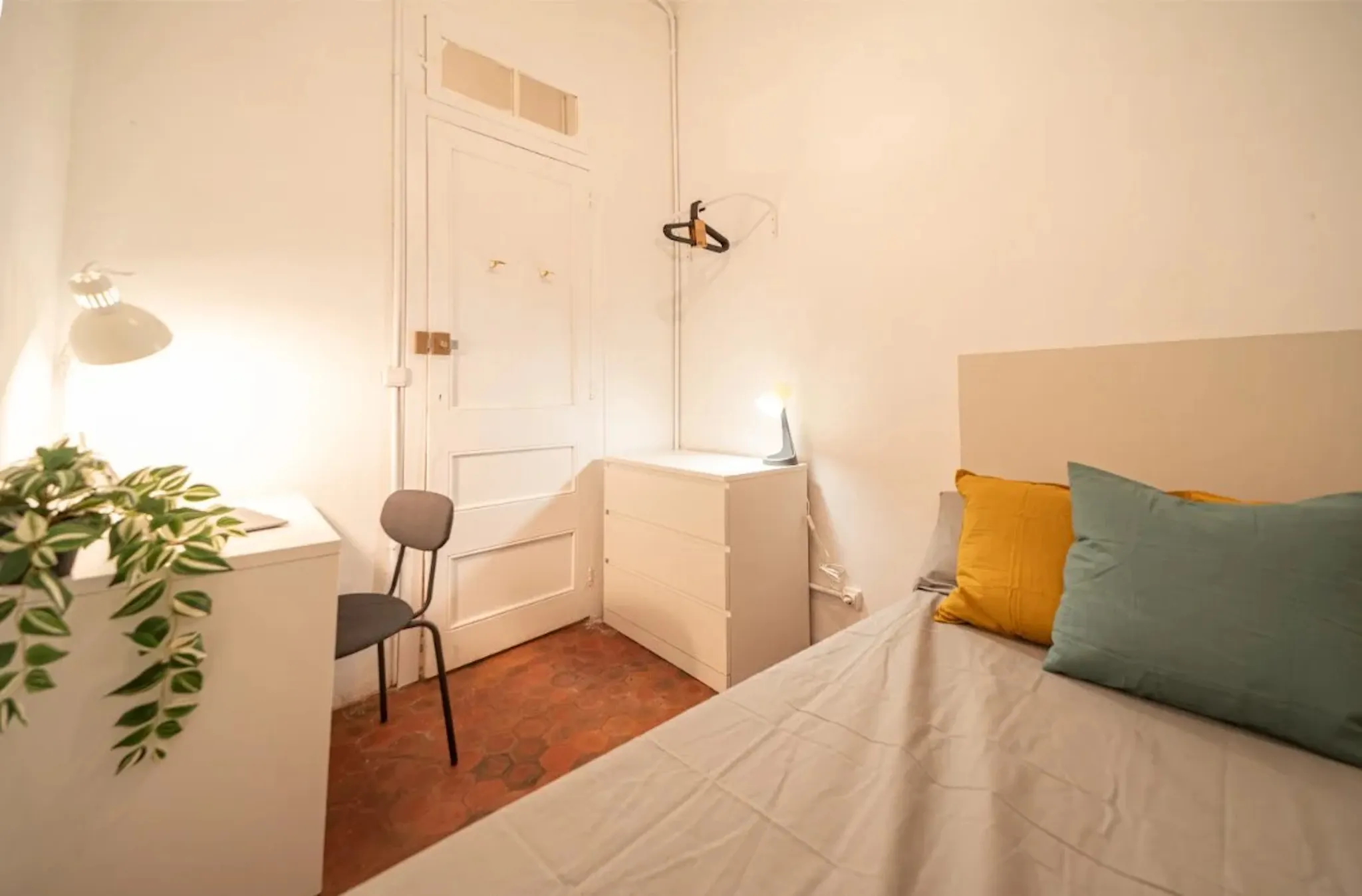 Carrer del Bruc, Barcelona preview