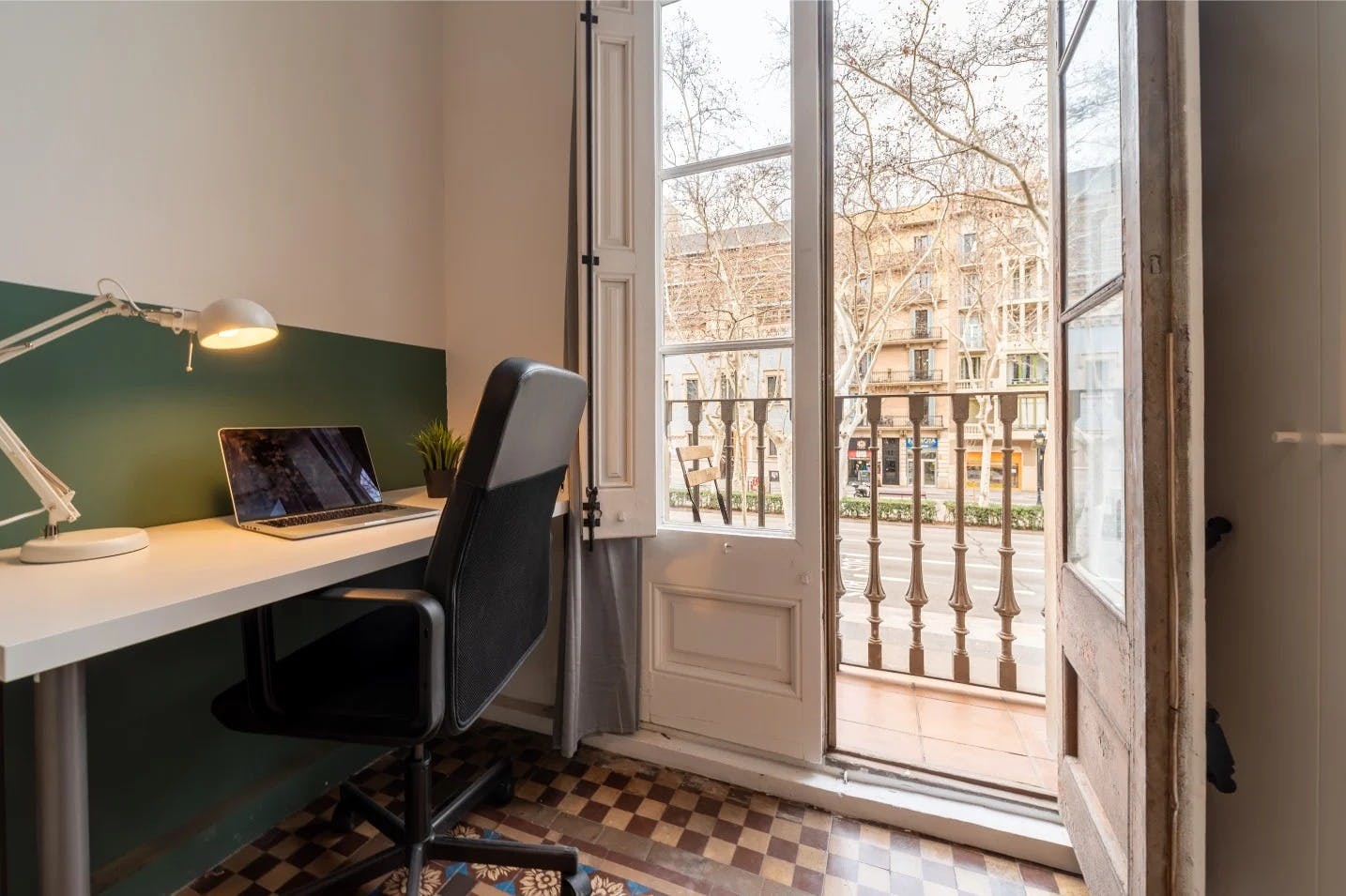 preview gallery tile