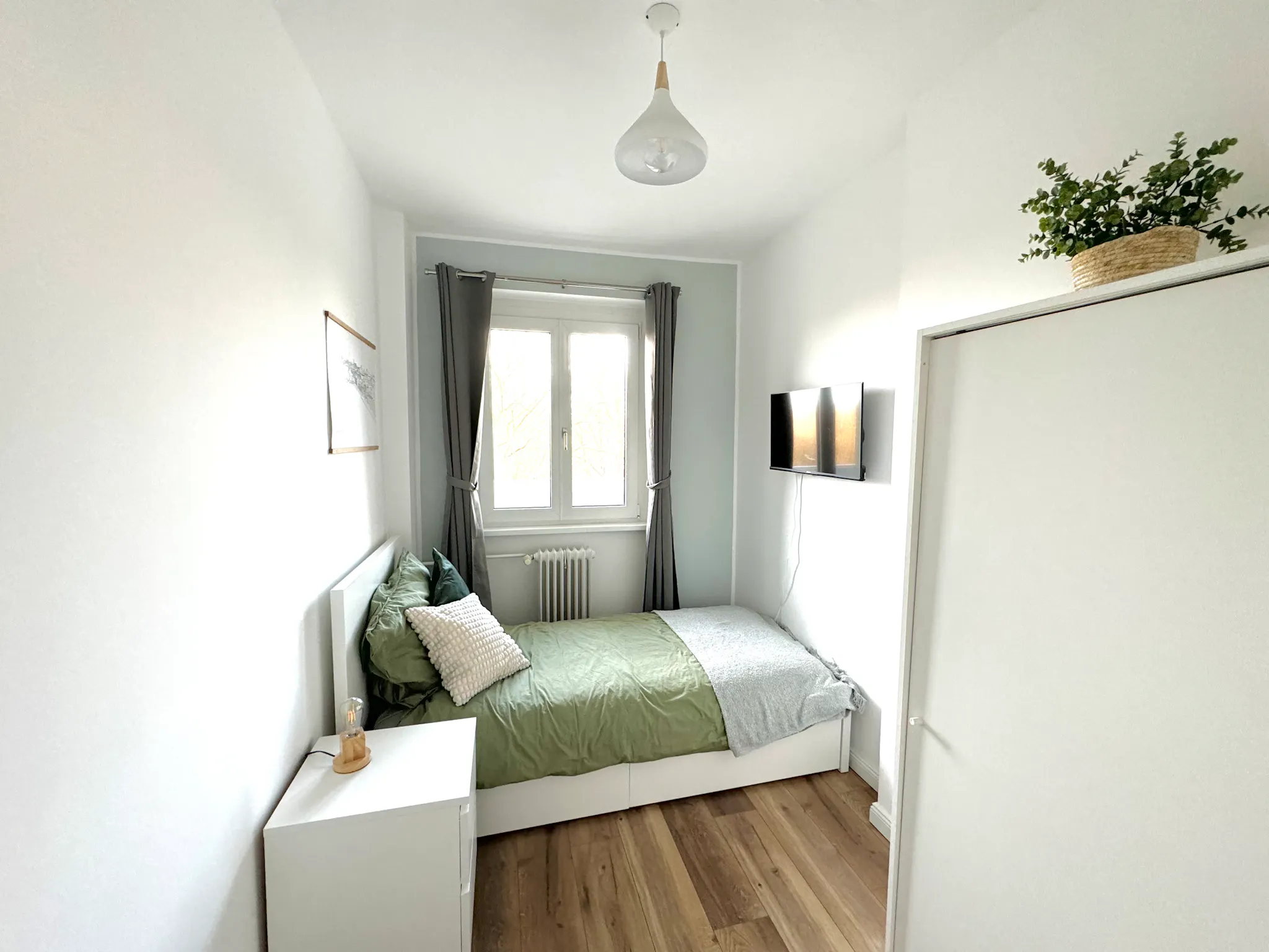 Neue Kantstraße, Berlin preview