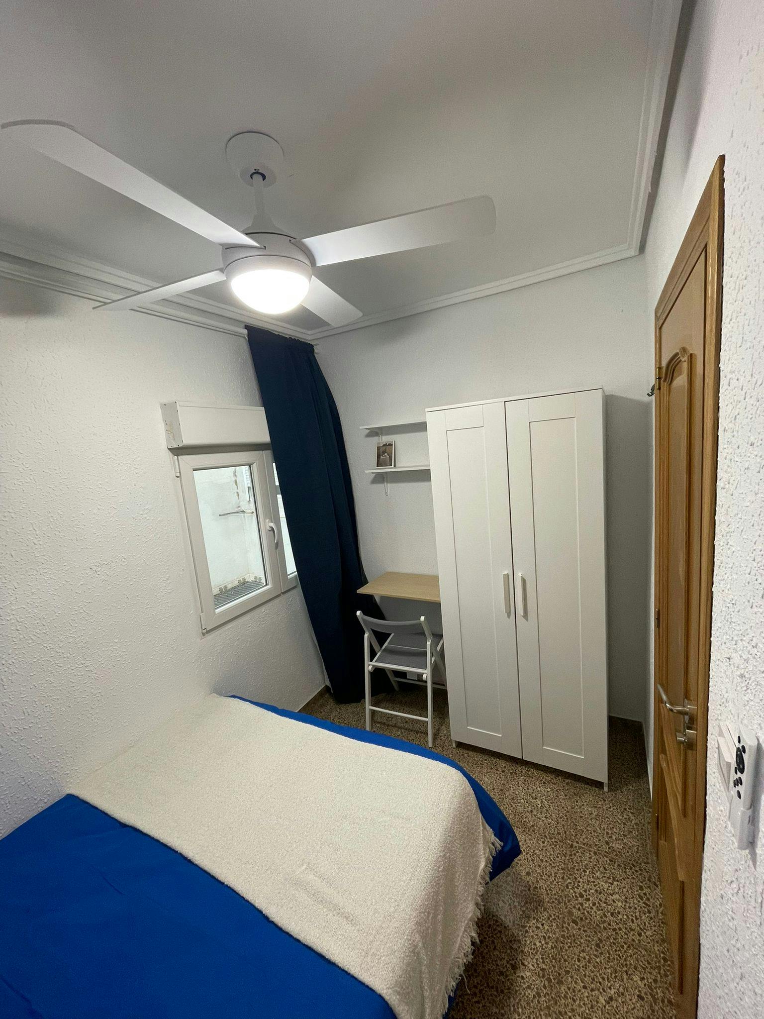Apartment Xirivella, 1 bed, 5m² — photo 3