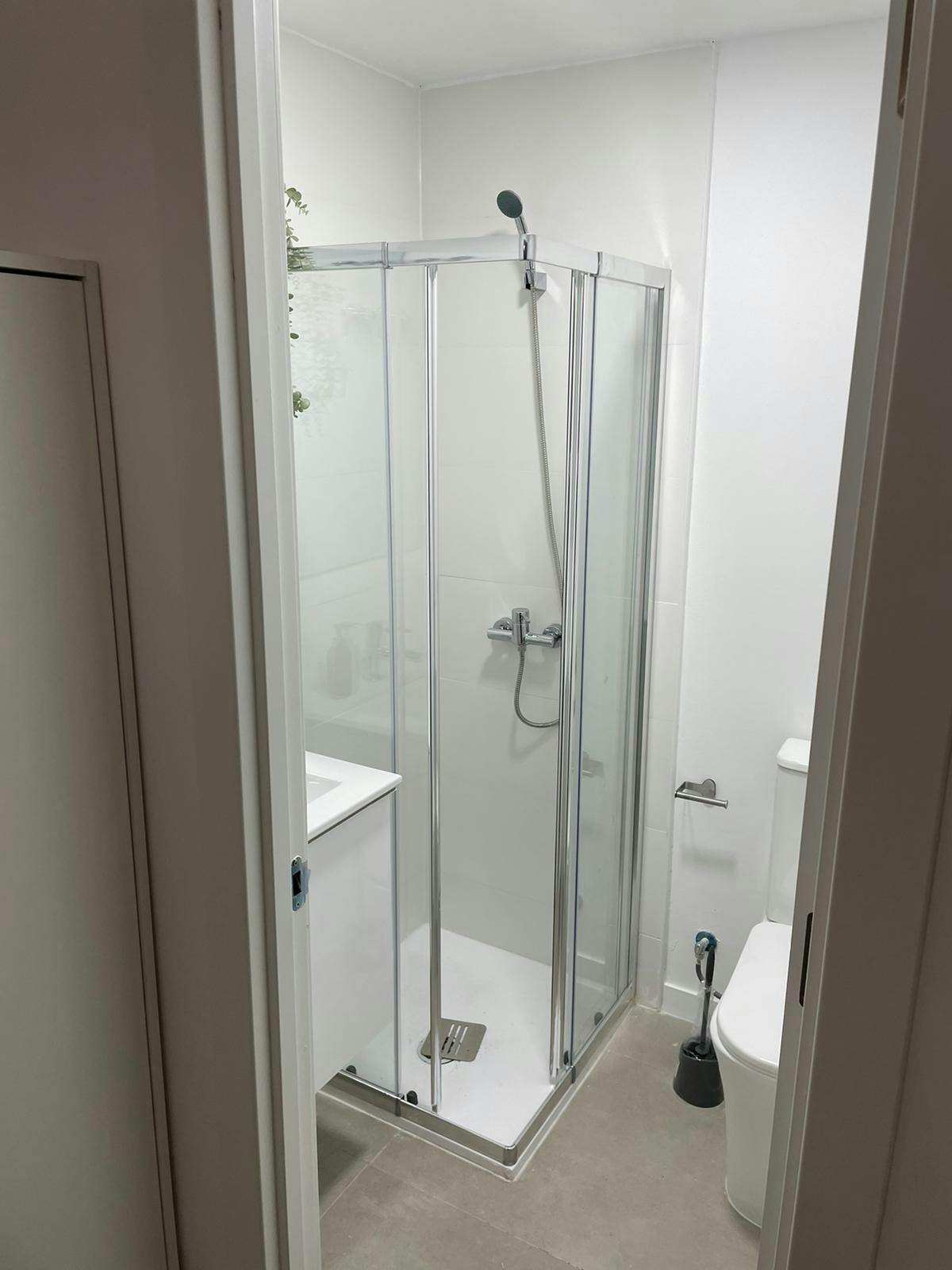 Apartment Xirivella, 1 bed, 5m² — photo 4