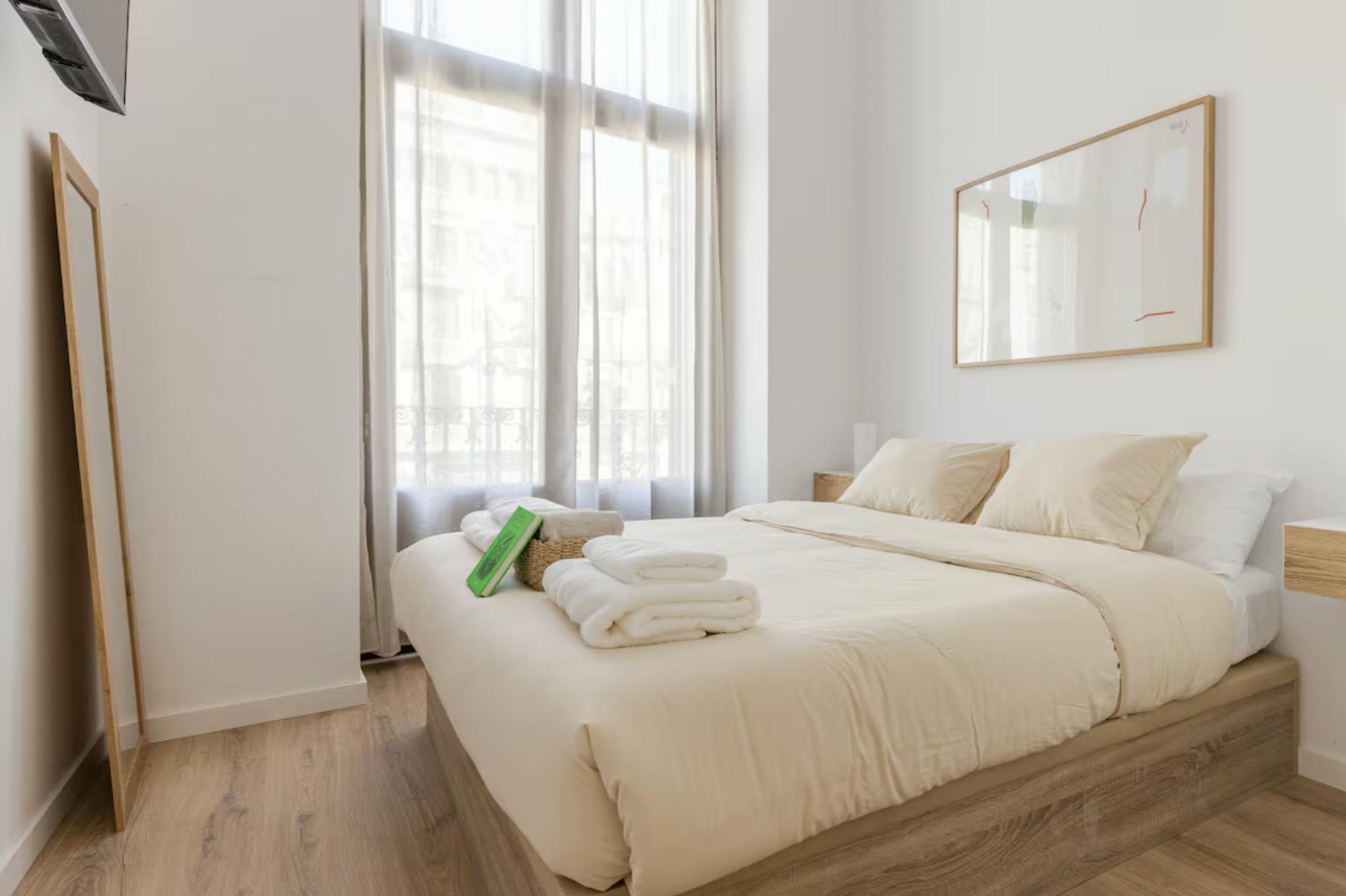Private room for rent for €900 per month in Barcelona, La Rambla