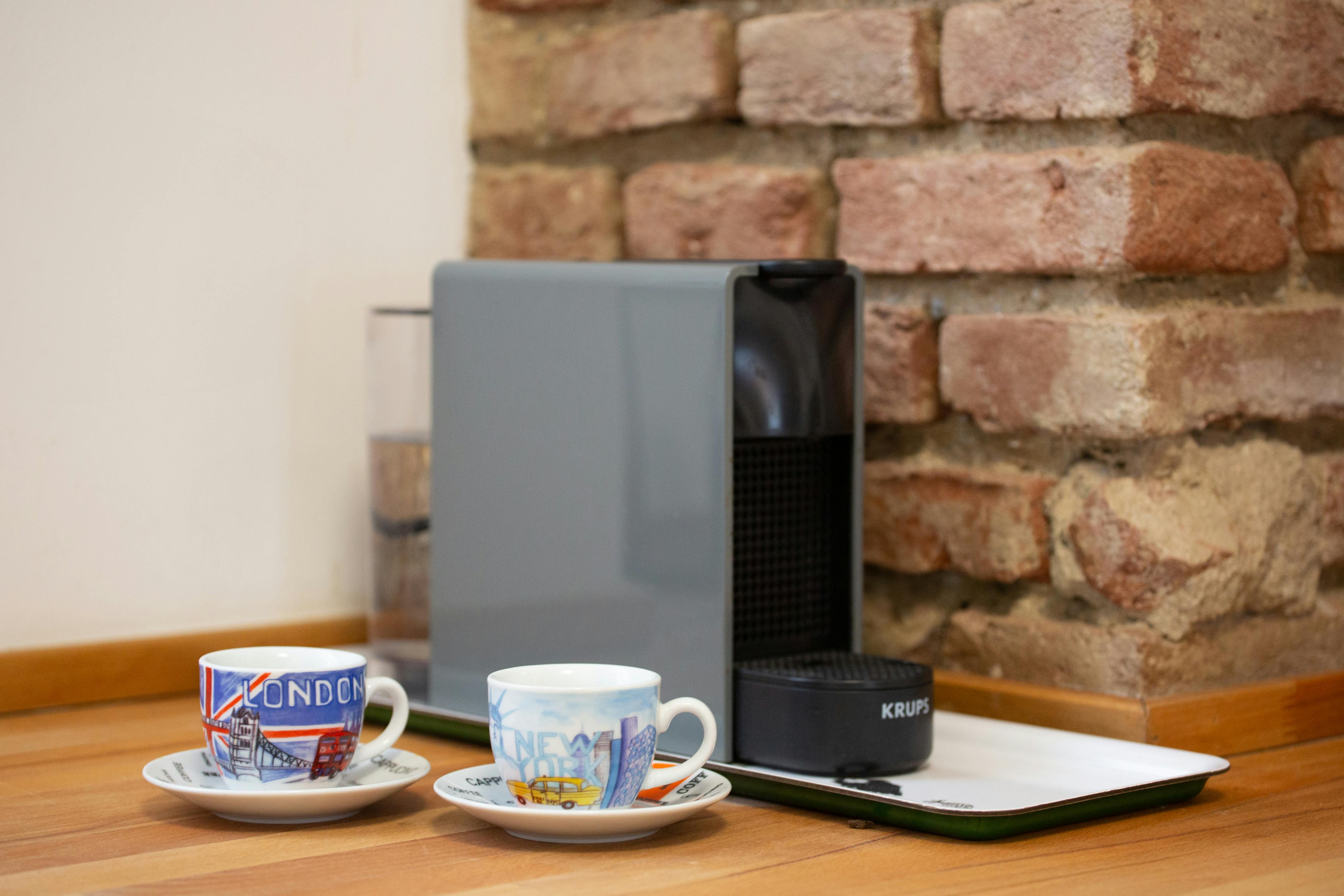 Via della Chiesa Rossa, Milan