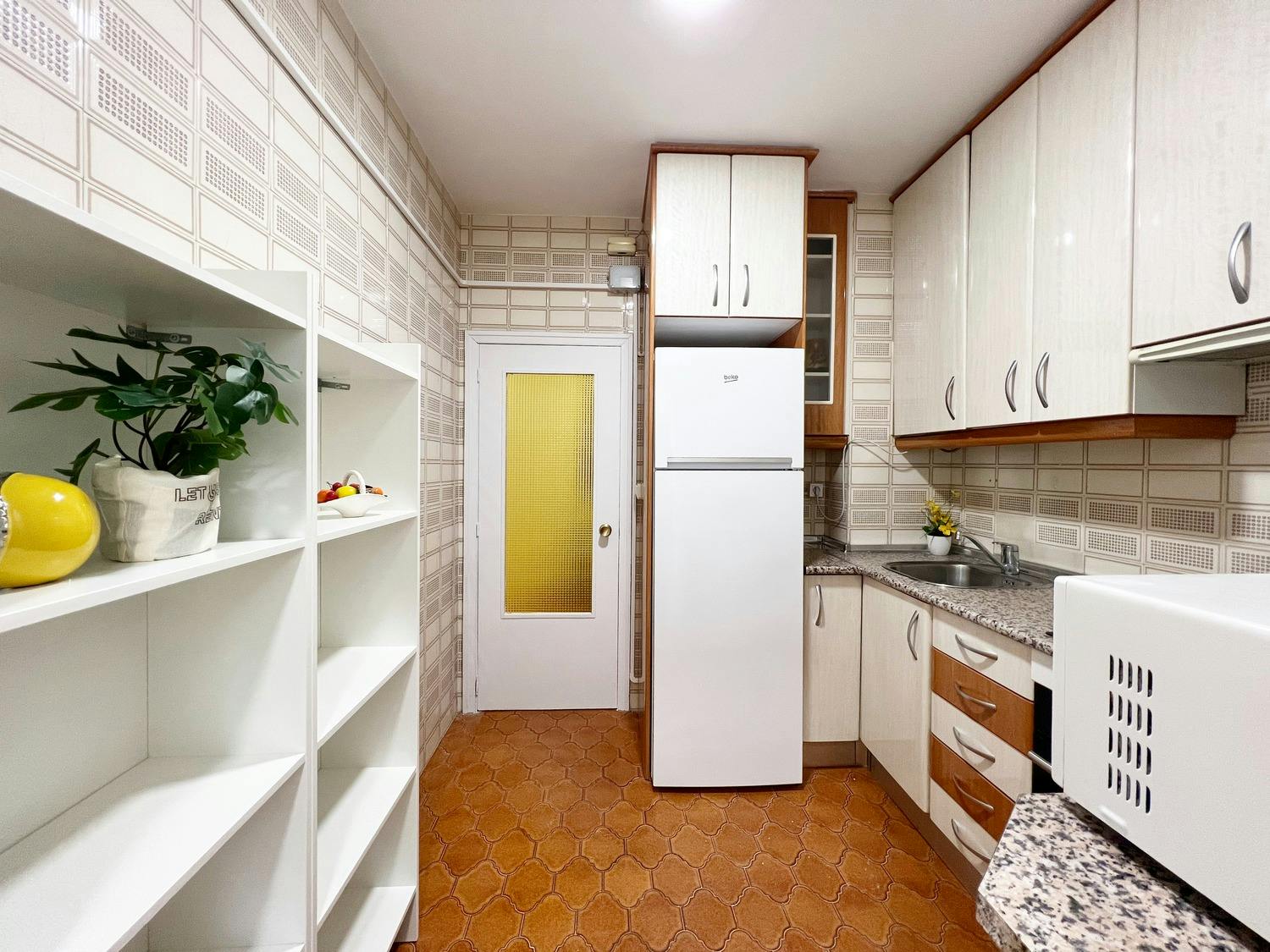 Apartment Madrid, 1 bed, 8m² — photo 3