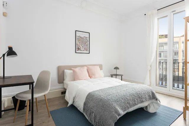 Private room in Carrer de Pelai, Barcelona (1588008) room image 1