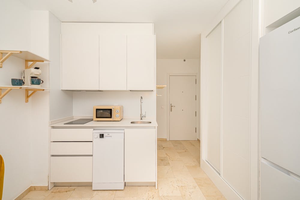 Apartment Madrid, 1 bed, 17m² — photo 11
