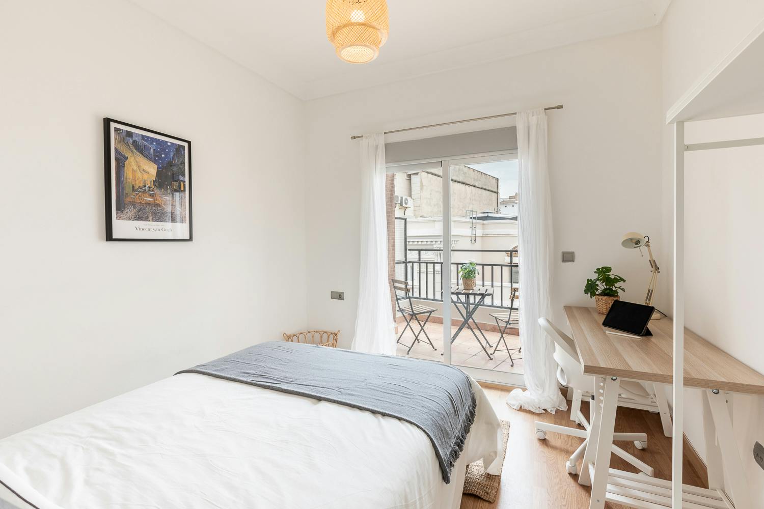 Carrer d'Hernán Cortés, Valencia Valencia