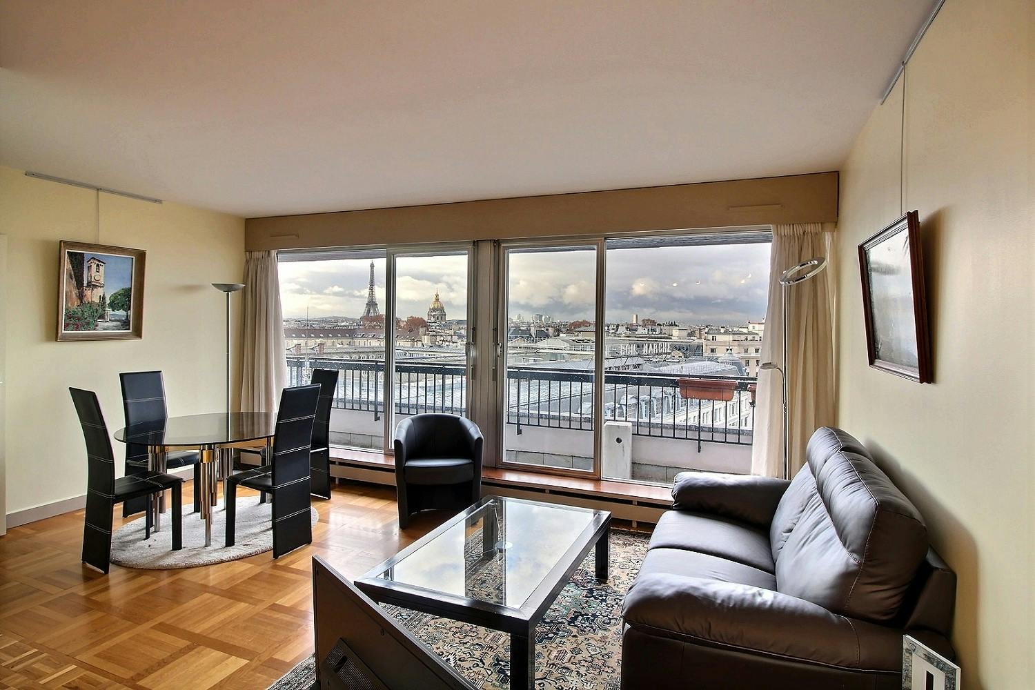 Rue de Sèvres, Paris preview