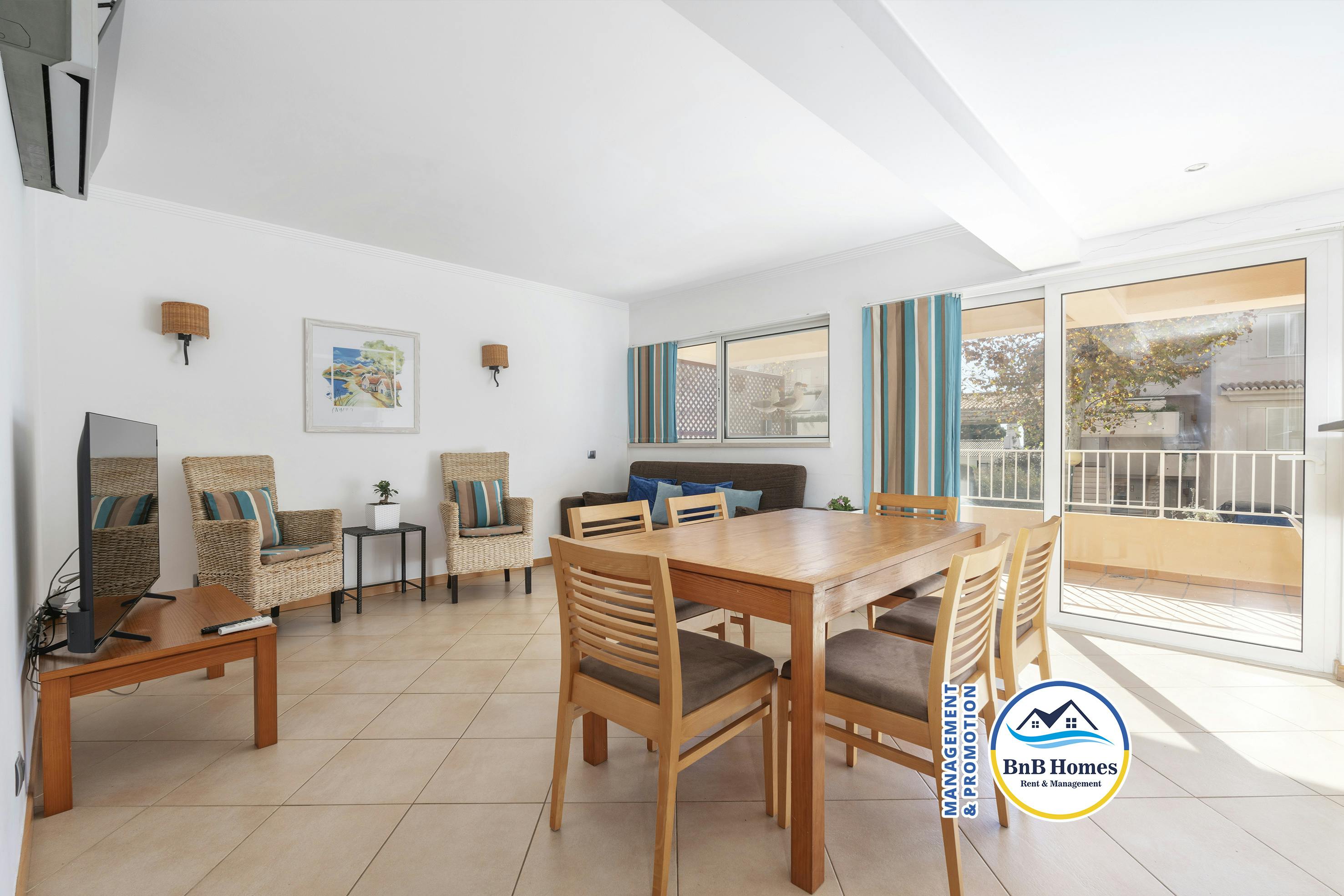 Apartment for rent for €299 per month in Lagoa, Vila Senhora da Rocha