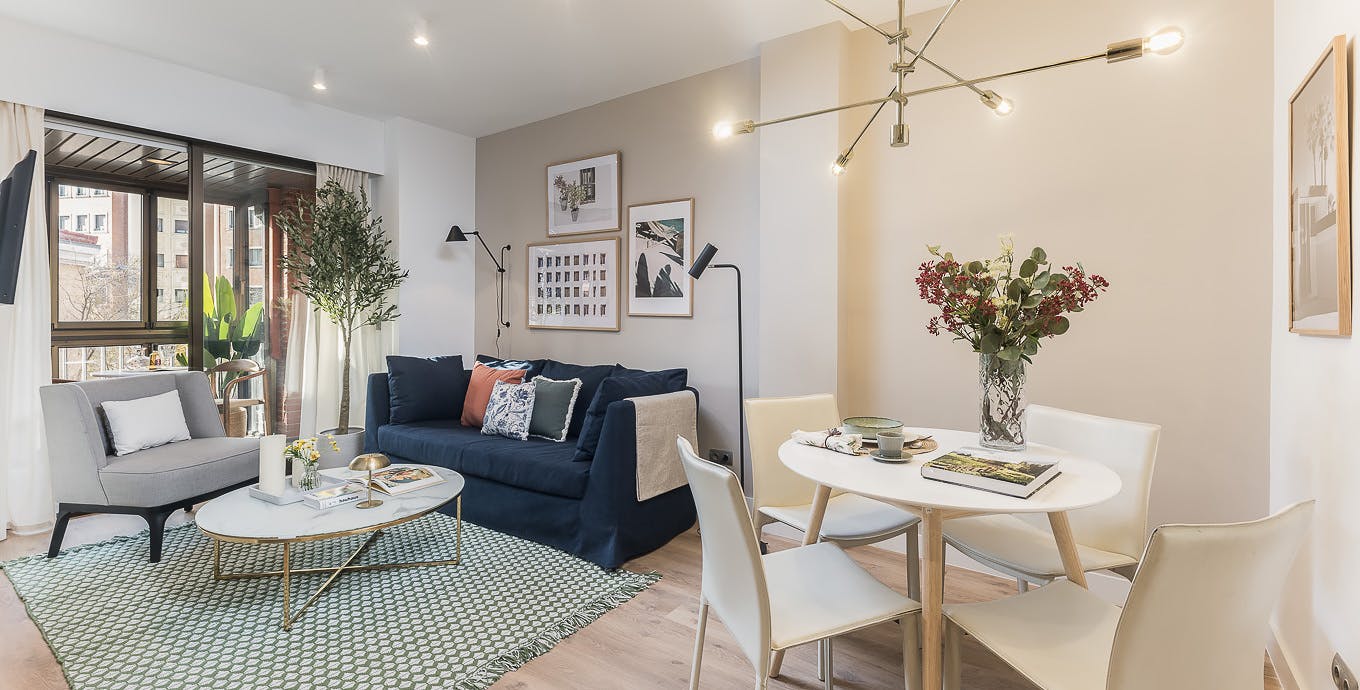 Calle de Caracas, Madrid preview