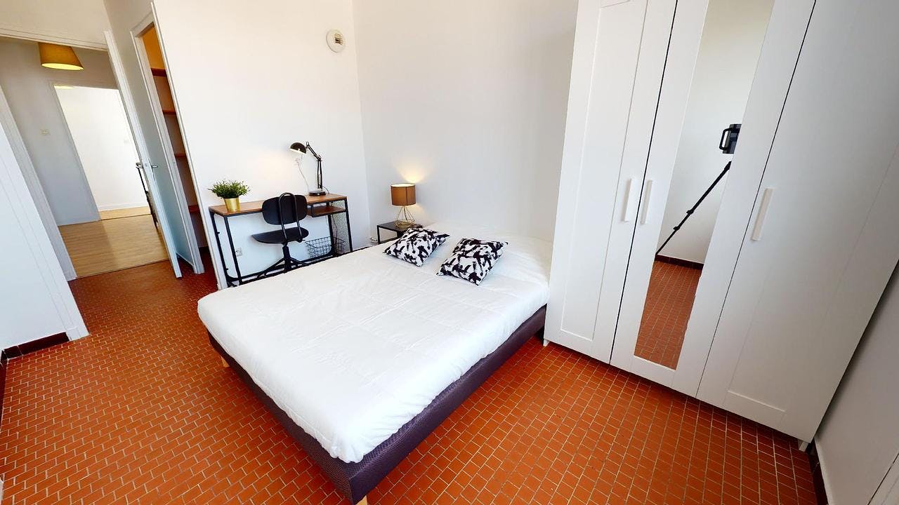 Apartment Villeurbanne, 1 bed, 13m² — photo 8