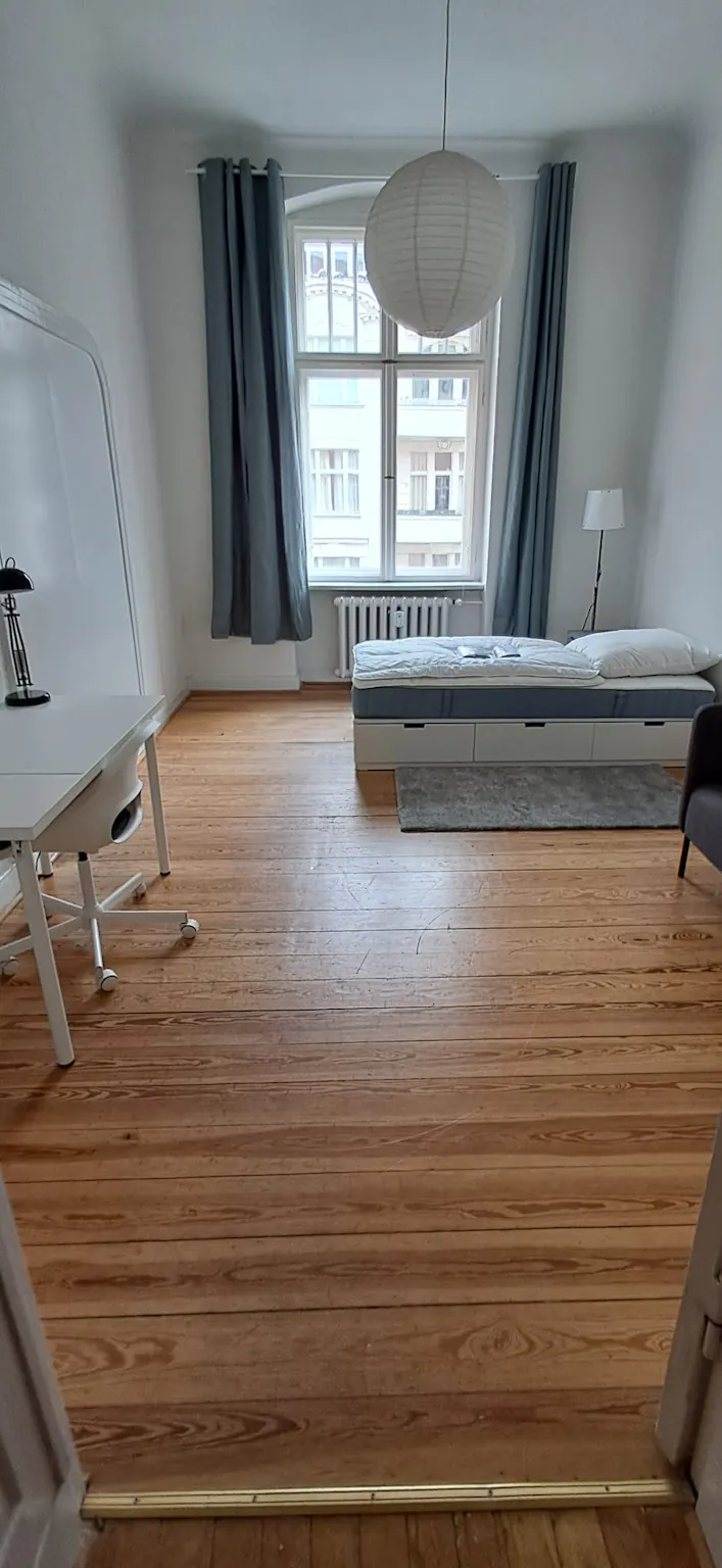 Konstanzer Straße, Berlin preview