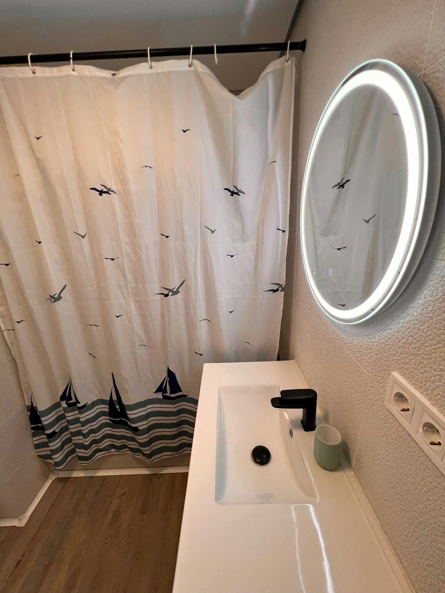 preview gallery tile