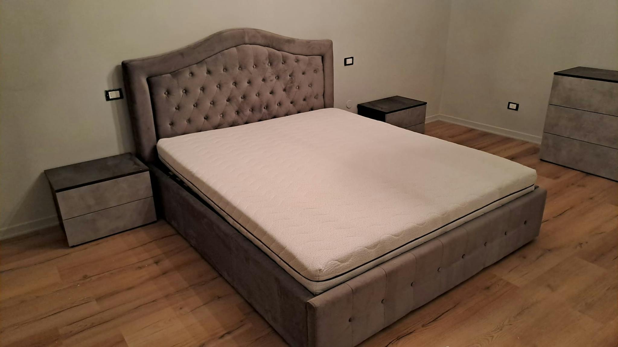 Via Ugo Foscolo, Florence preview