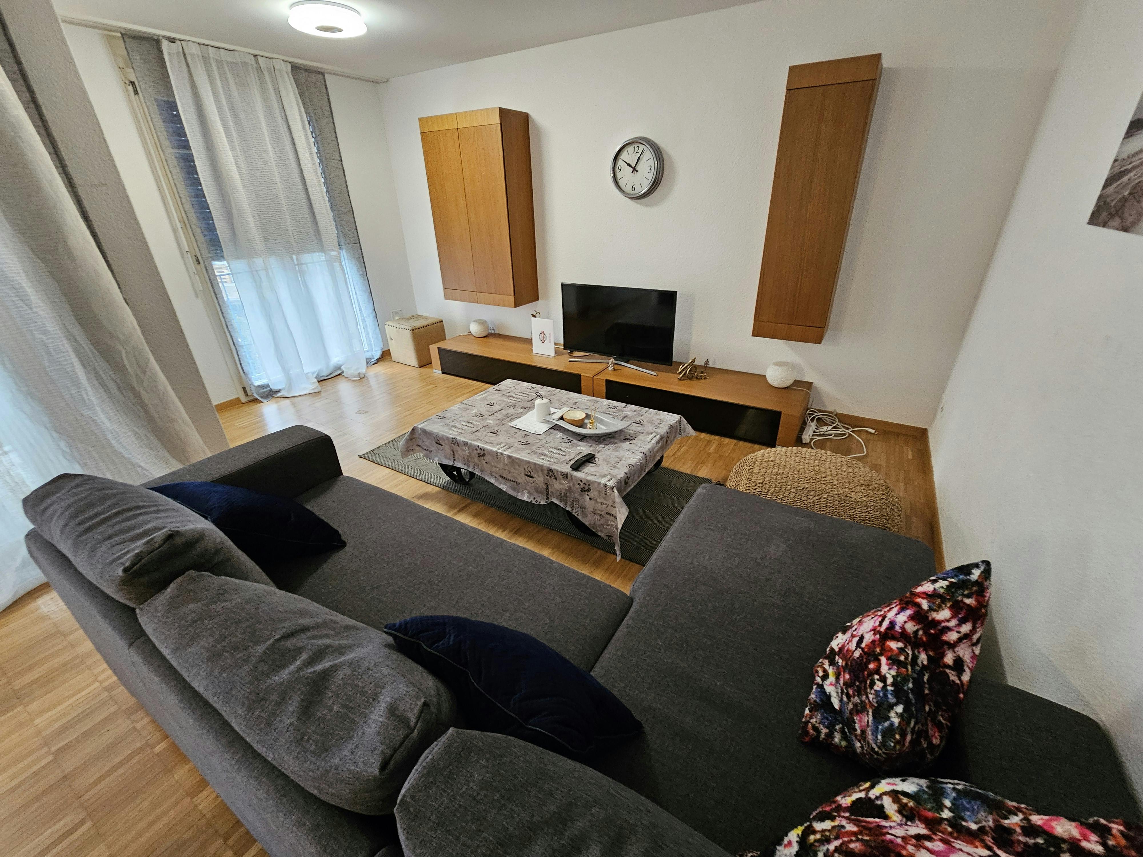 Appartement te huur voor € 4.046 per maand in Bonstetten, Dorfstrasse
