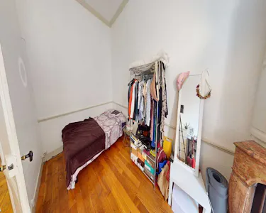 Private room for rent on Place de la Baleine, Lyon