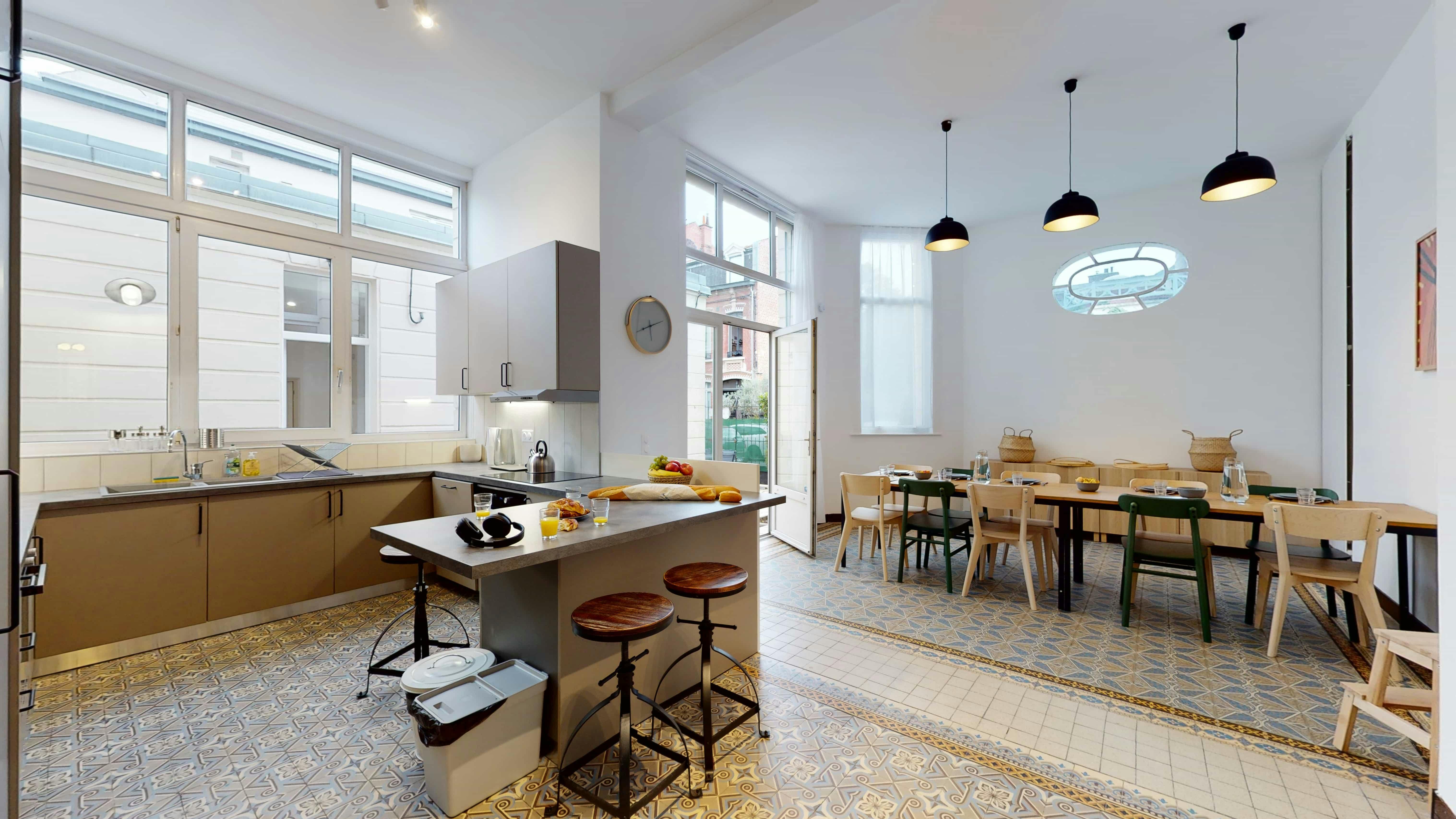 Rue du Faubourg de Roubaix, Lille preview