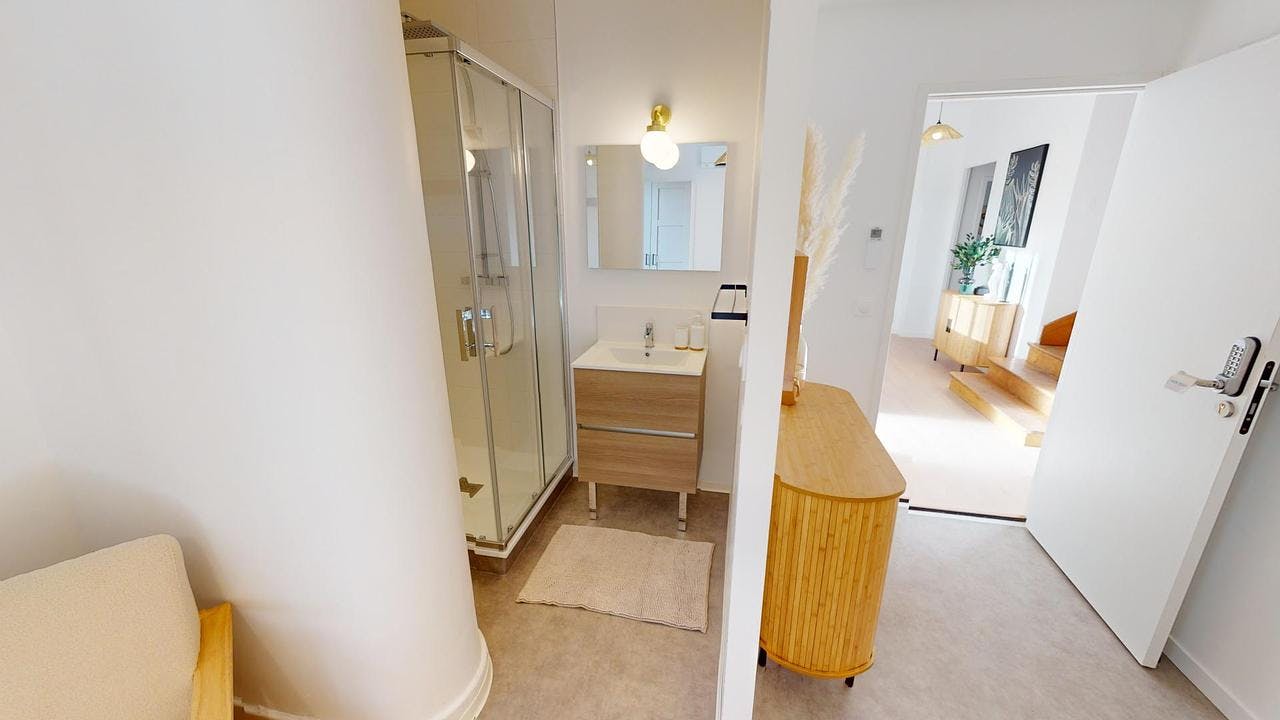 Rue Jean Jaurès, Bron preview