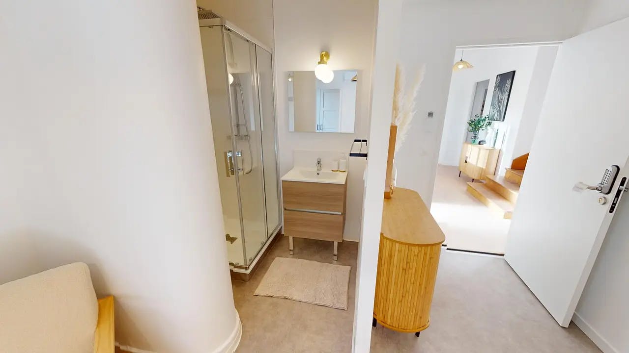 Rue Jean Jaurès, Bron preview