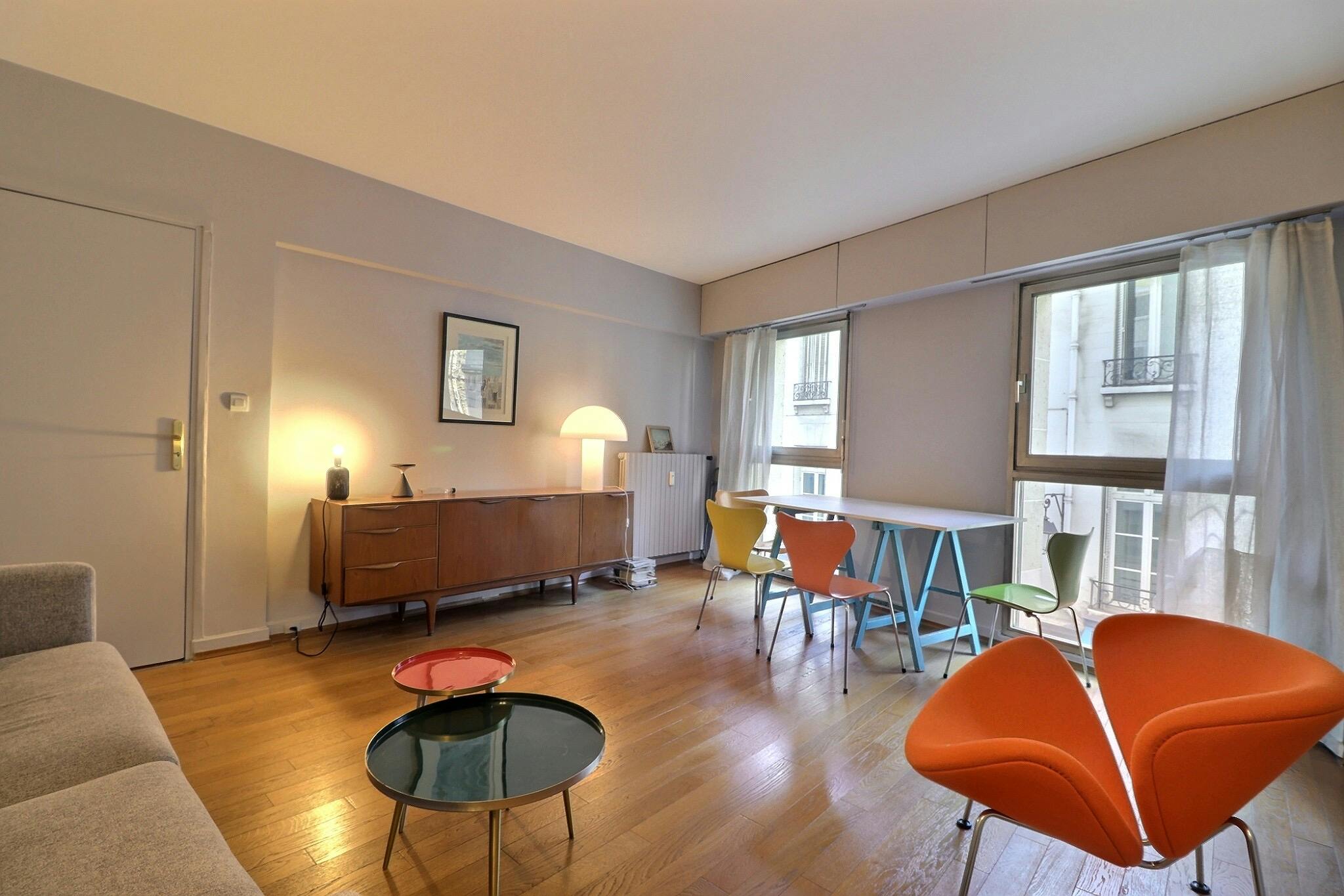 Rue du Pas de la Mule, Paris preview