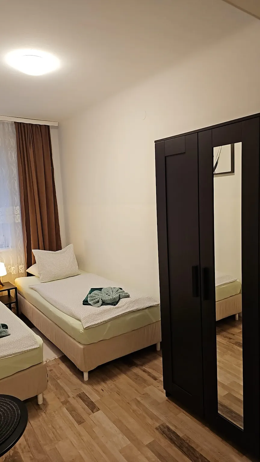 2-Bedroom Apartment in Scheugasse, Vienna (1588561) ROOM 4