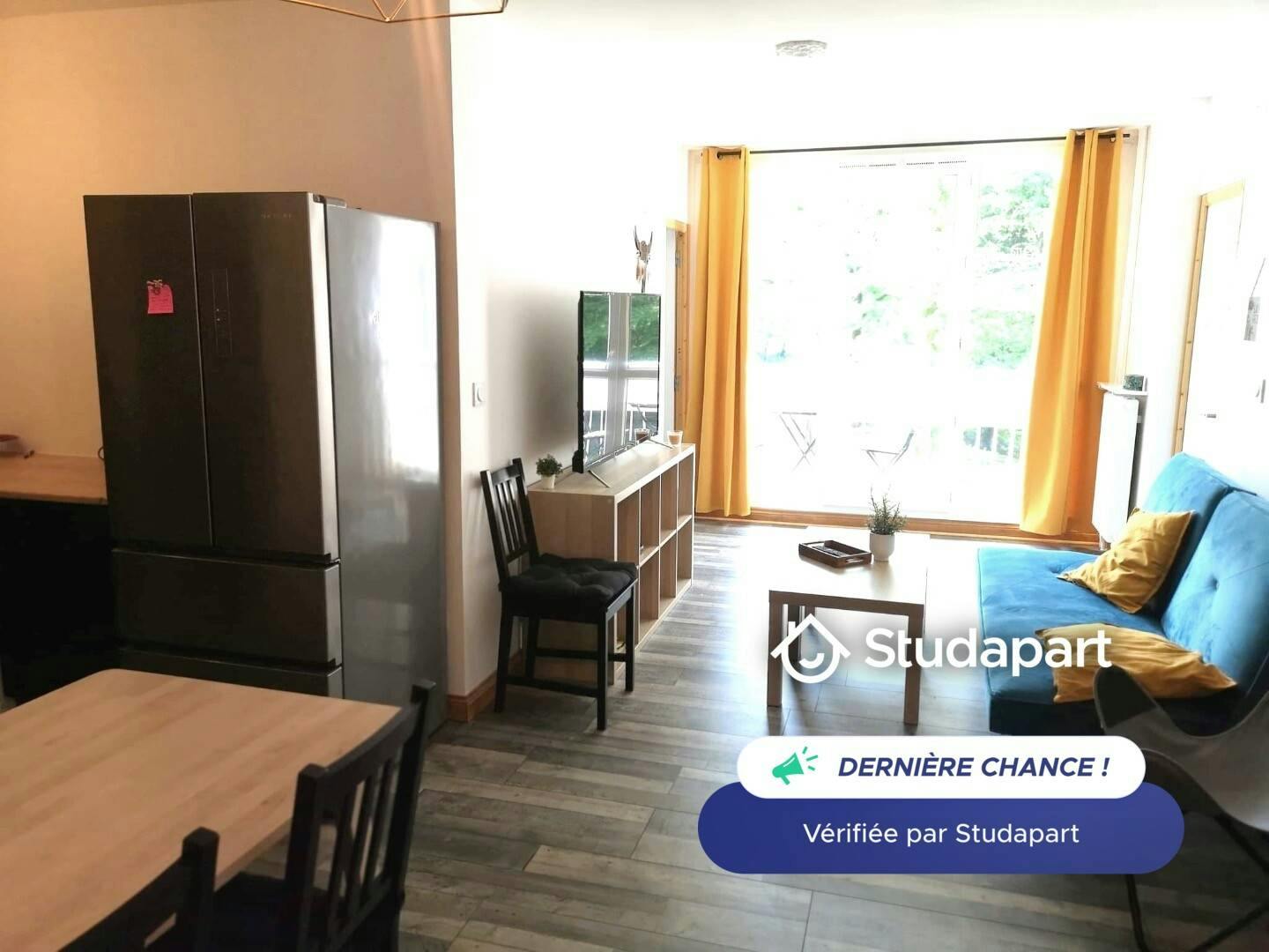 Apartament de închiriat pentru 410 EUR pe lună în Orléans, Rue Lazare Carnot