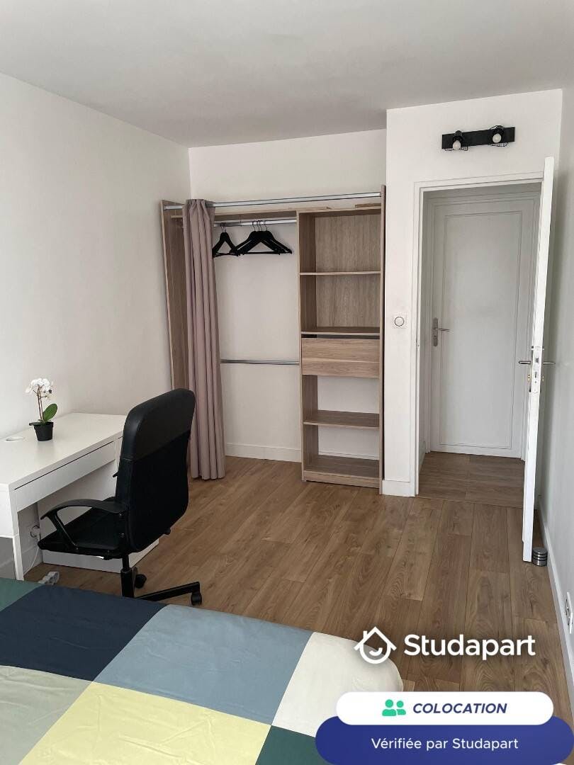 Private room for rent on Résidence Basses Garennes, Palaiseau - View 4
