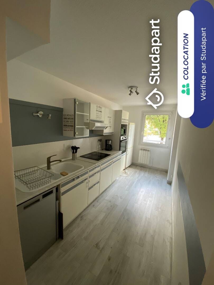 Quarto privado para alugar por € 495 por mês em Chambéry, Place de la Gare