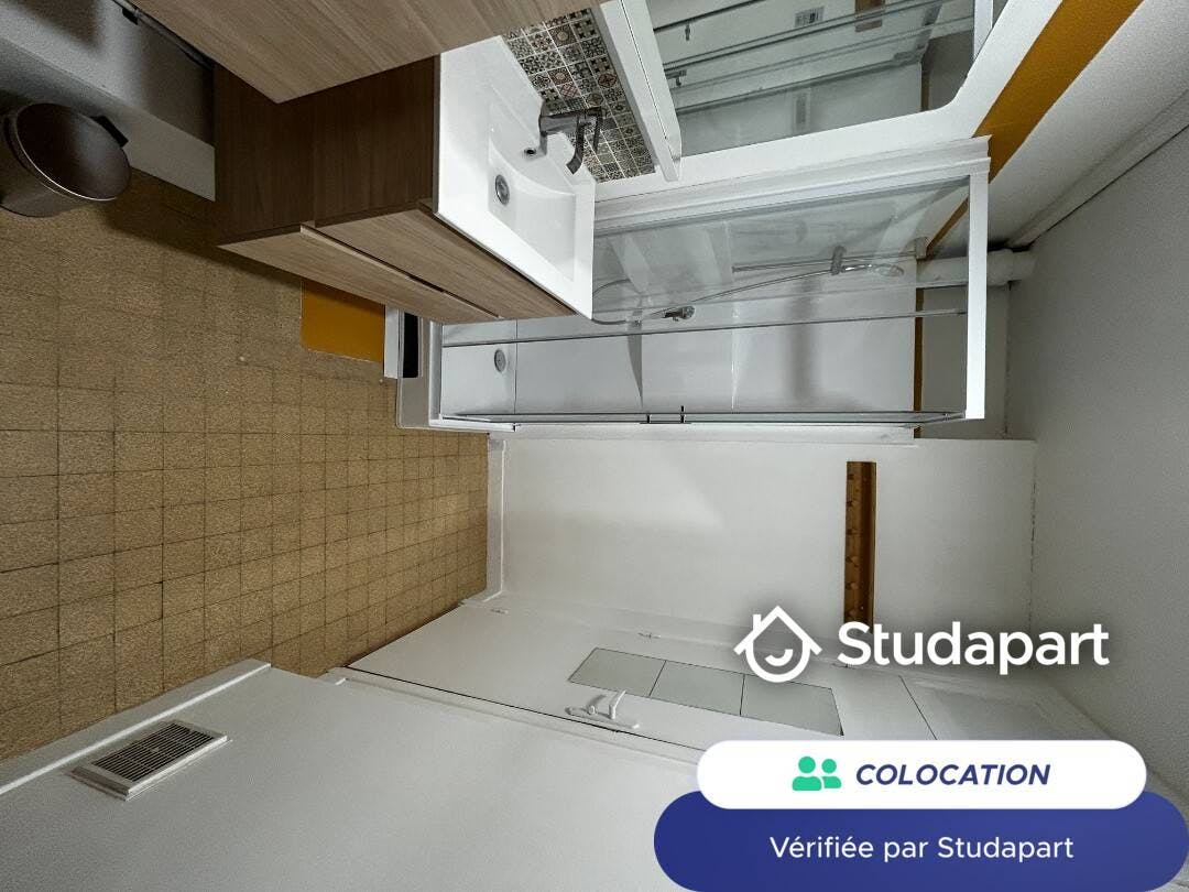 Private room for rent on Rue Victor Hugo, La Madeleine - Veduta 6