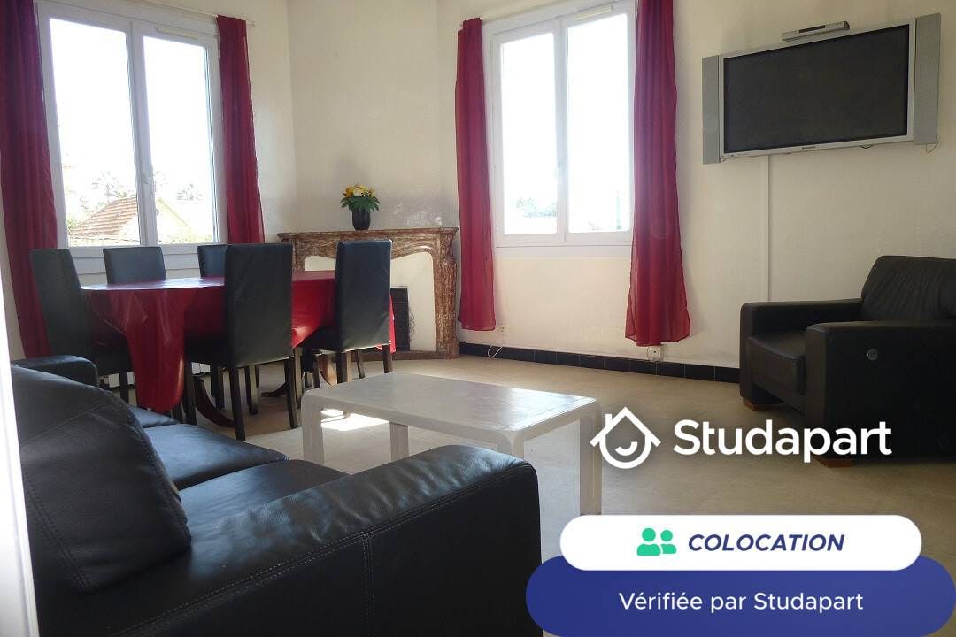 Cameră privată de închiriat pentru 650 EUR pe lună în Antibes, Chemin de la Colle