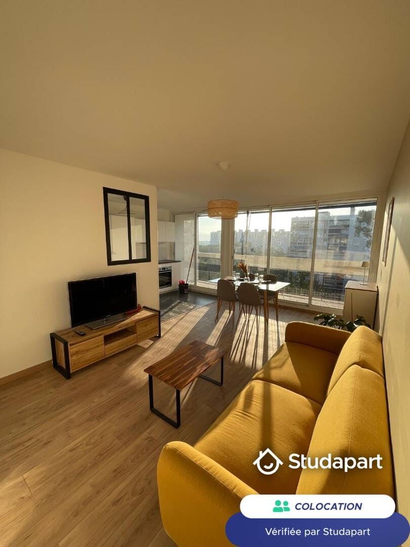 Private room for rent for €556 per month in Mérignac, Rue des Vignobles