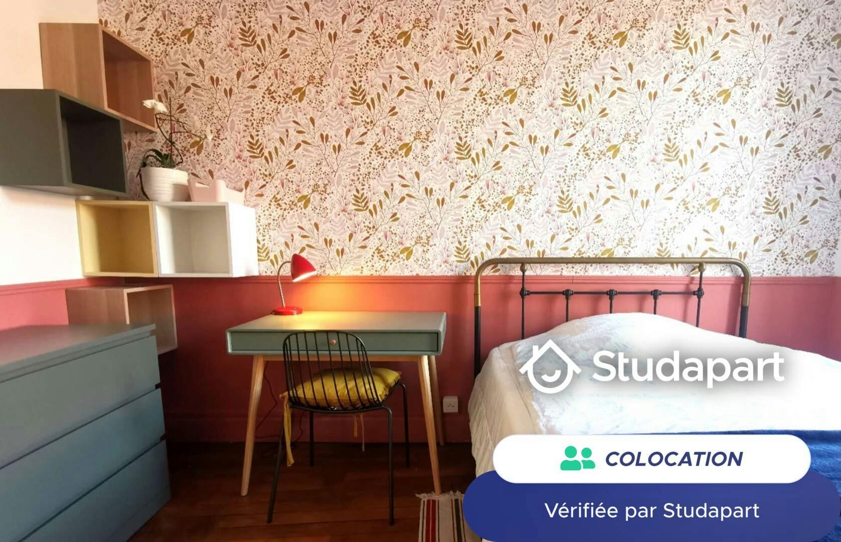 Private room for rent for €395 per month in Troyes, Rue Raymond Poincaré