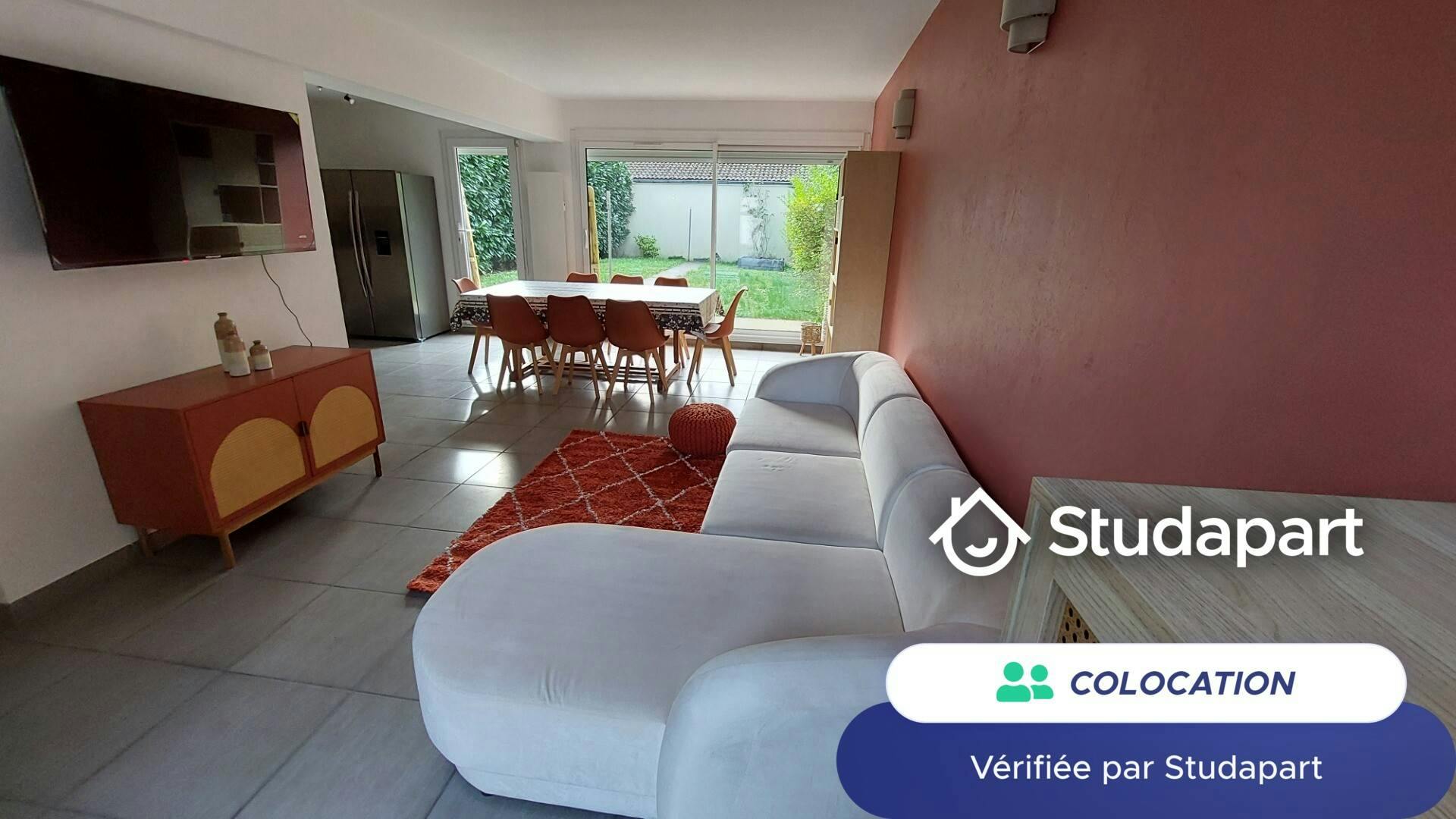 Private room for rent for €470 per month in Poitiers, Allée de la Vervolière