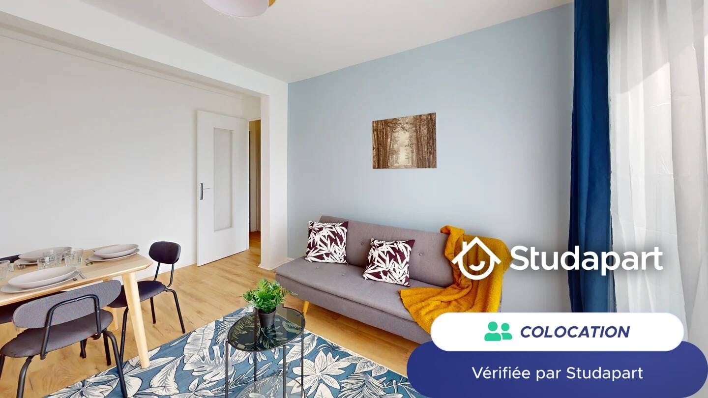 Private room for rent for €450 per month in Mont-Saint-Aignan, Parc de l'Andelle