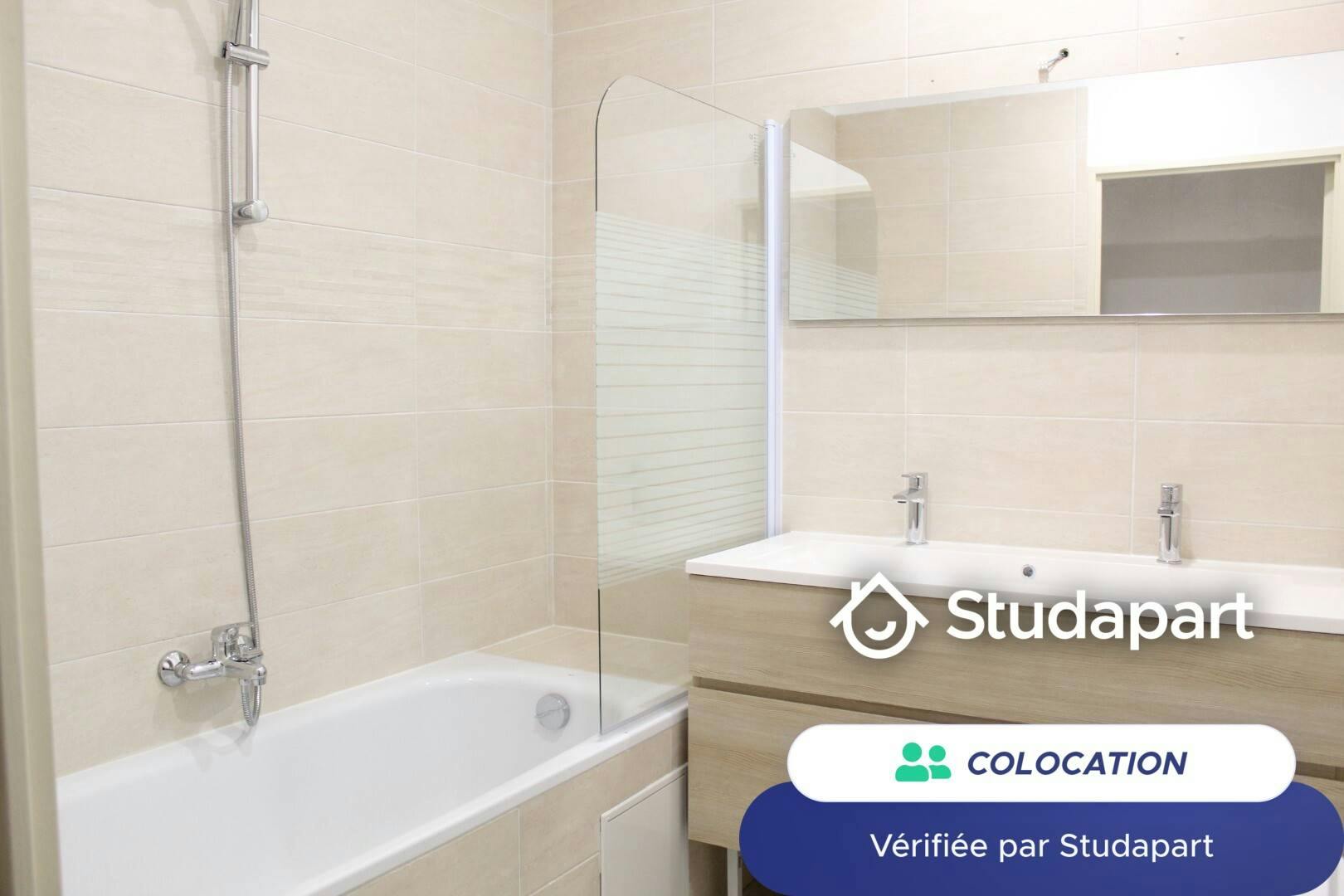 Private room for rent on Rue Montgrand, Marseille - Plus