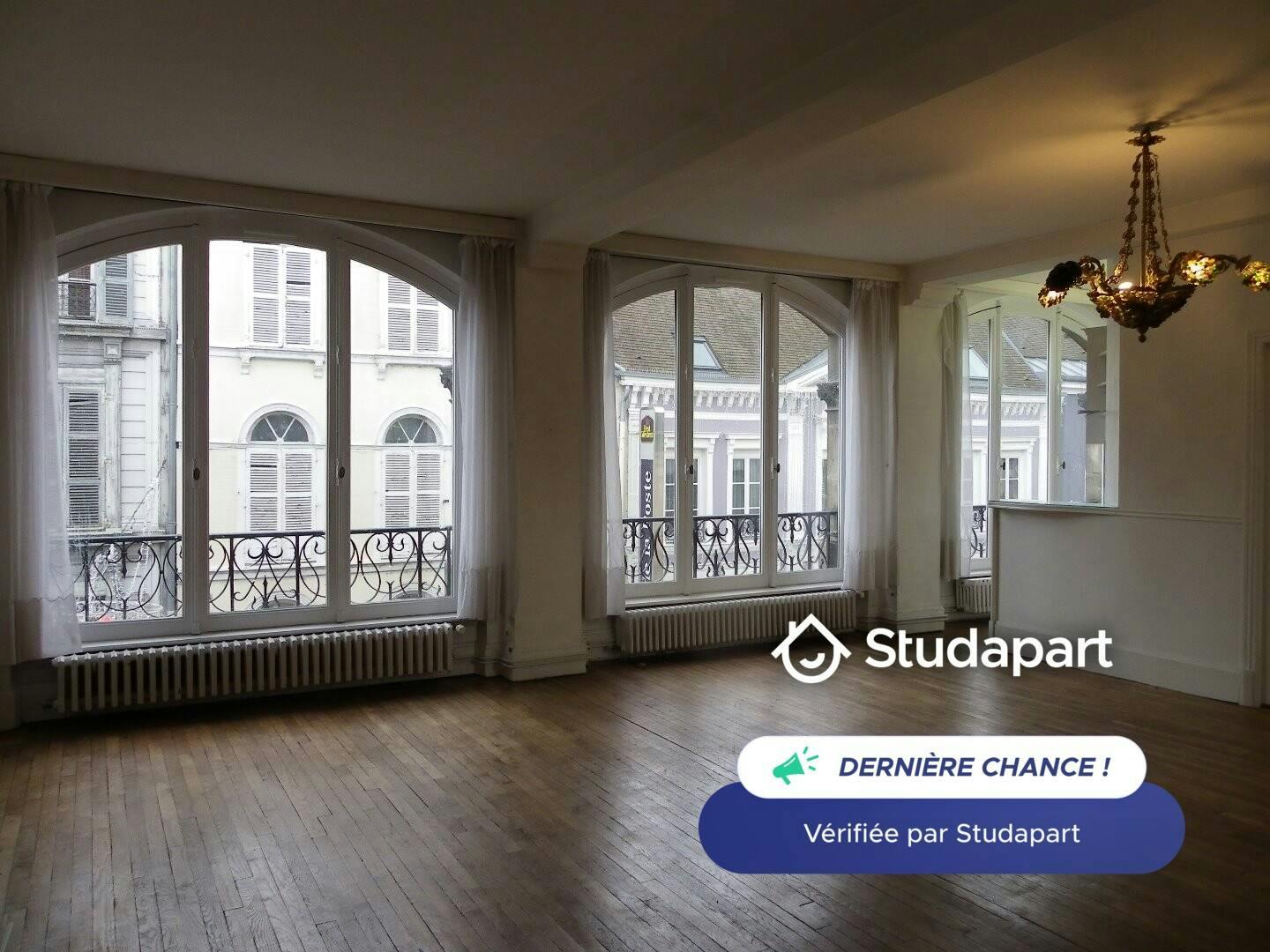 Apartment for rent for €680 per month in Troyes, Rue Emile Zola