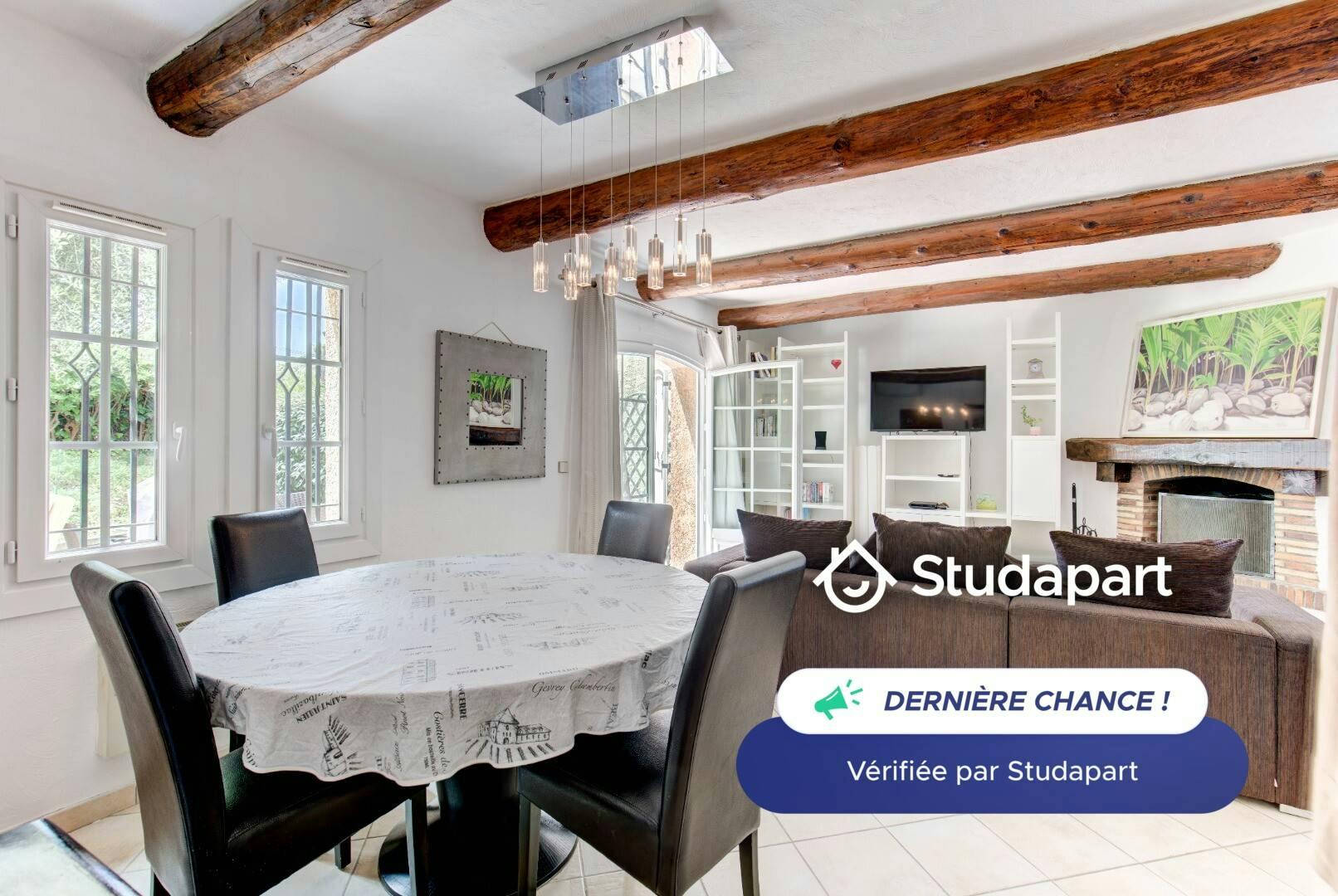 House for rent on Chemin du Valbosquet, Antibes - Vista 3