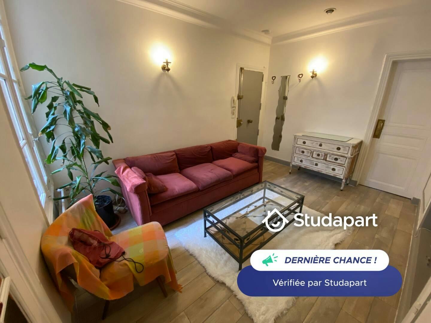 Apartment for rent for €2,500 per month in Paris, Rue Washington