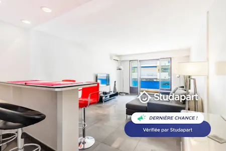 Apartment for rent on Boulevard du Président Wilson, Antibes