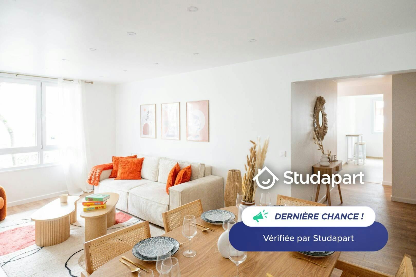 Apartment for rent for €2,700 per month in Paris, Boulevard de Charonne