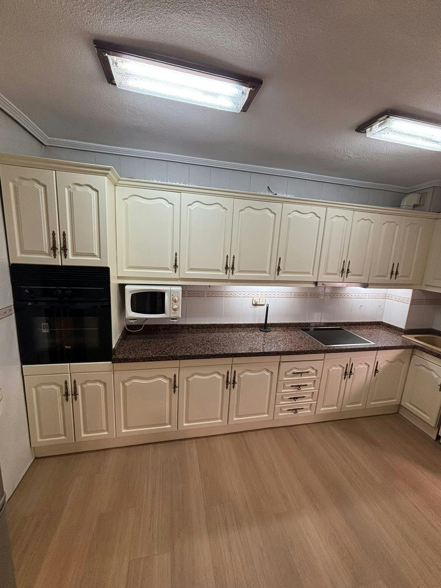 Single room Alicante, 1 bed, 4m² — photo 6