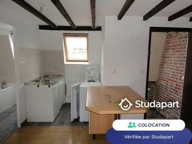 Private room for rent on Rue de Brigode, Lille - Vue 4