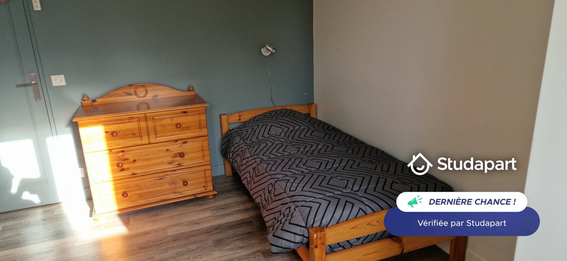WG-Zimmer zu mieten für 450 € pro Monat in Houilles, Rue des Martyrs de la Résistance