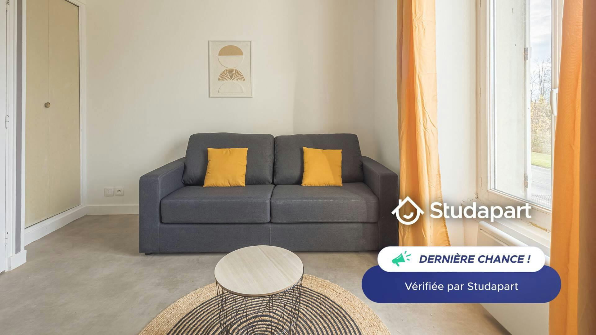 Apartment for rent for €390 per month in Châlons-en-Champagne, Avenue du Général George Smith Patton