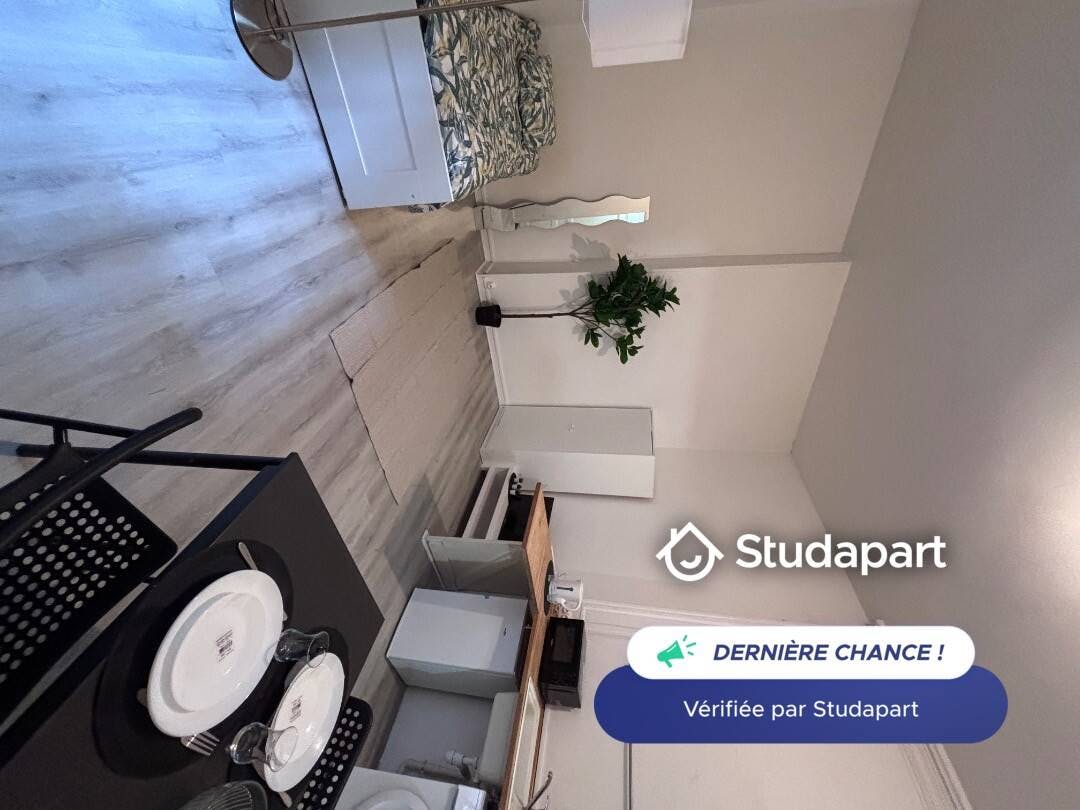 Apartamento para alugar por € 665 por mês em Nantes, Place du Bouffay