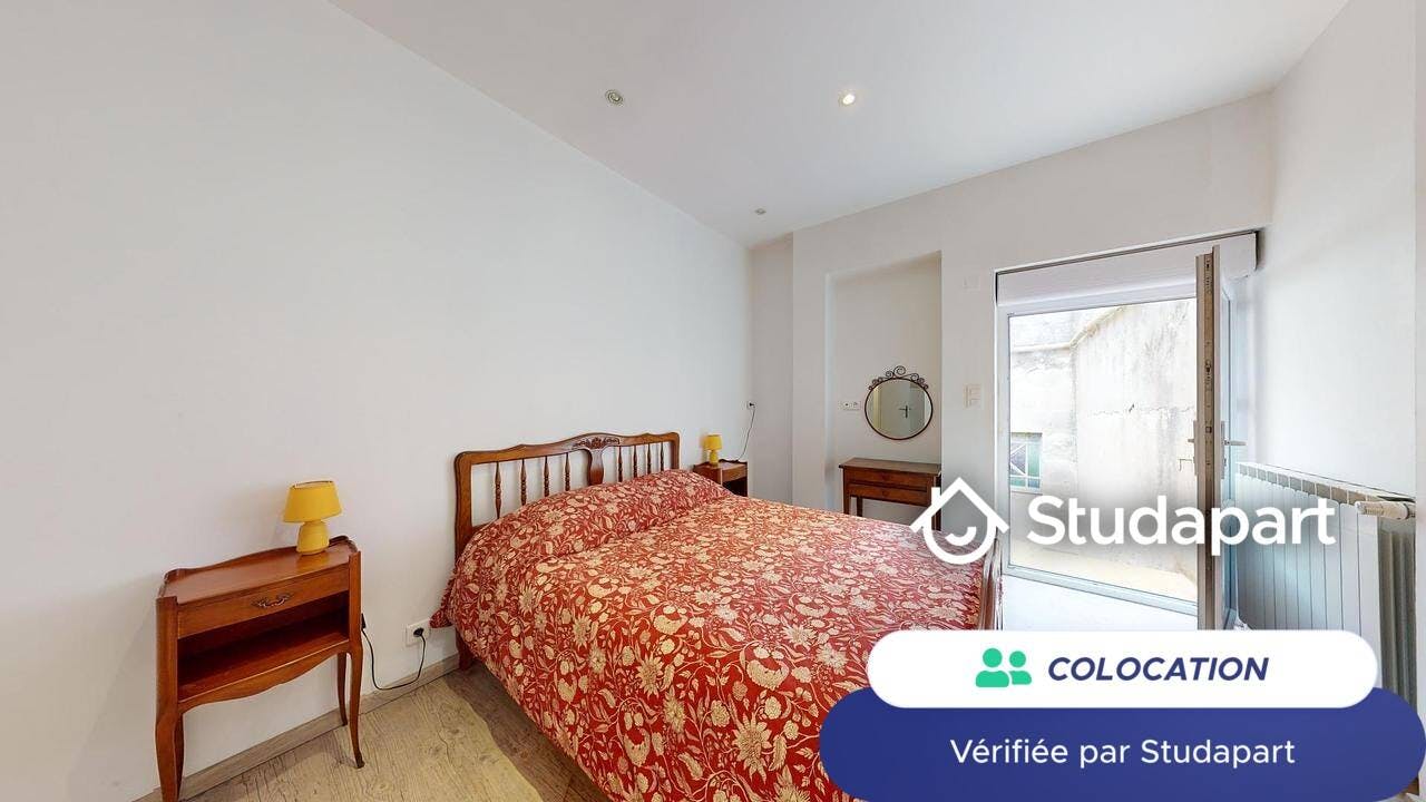Private room for rent on Rue Vincent Faïta, Nîmes - Skats 4