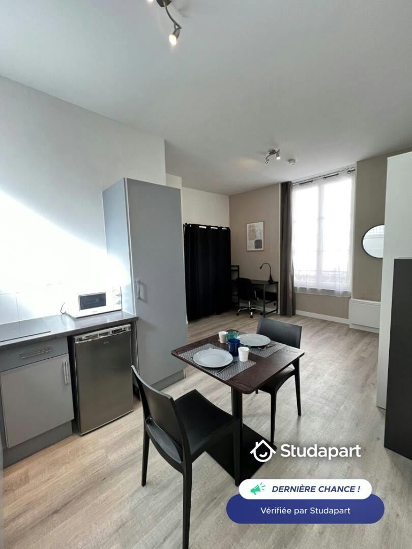 Appartamento in affitto a 590 € al mese a Angers, Rue des Lices