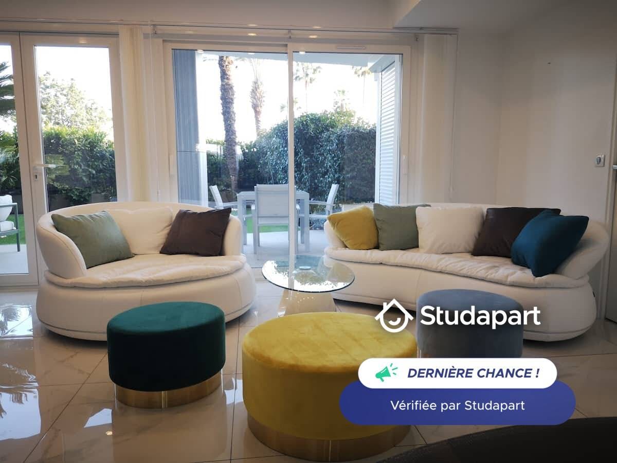 Private room for rent on Avenue des Frères Roustan, Vallauris