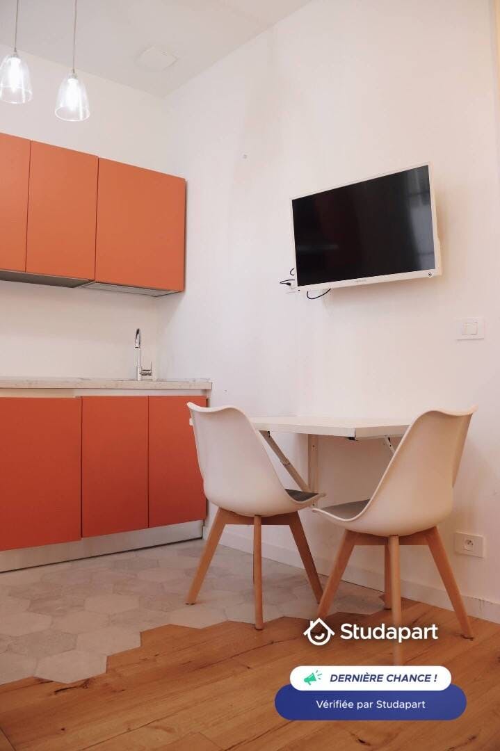 Apartament de închiriat pentru 701 EUR pe lună în Menton, Rue Masséna