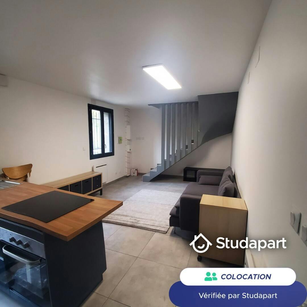 Private room for rent on Rue des Maçons, Lyon